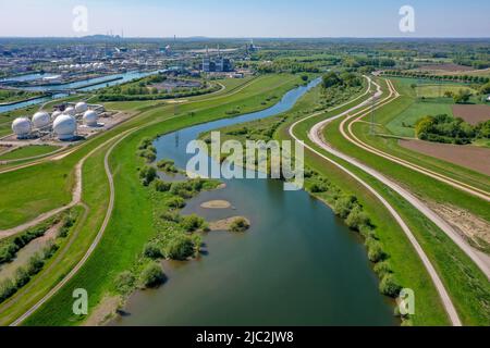 Haltern-Marl, Nordrhein-Westfalen, Deutschland - Lippe, Hochwasserschutz im Haltern-Lippramsdorf-Marl-Gebiet (Halima). Hochwasserschutz auf der Lippe Stockfoto