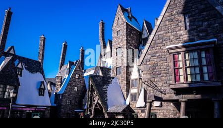 Herrlicher Blick auf das Dorf Hogsmeade in der Nähe von Schloss Hogwarts Stockfoto