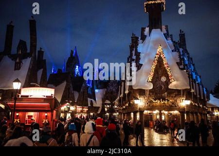 Herrlicher Blick auf das Dorf Hogsmeade in der Nähe von Schloss Hogwarts Stockfoto