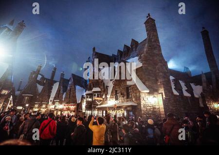 Herrlicher Blick auf das Dorf Hogsmeade in der Nähe von Schloss Hogwarts Stockfoto