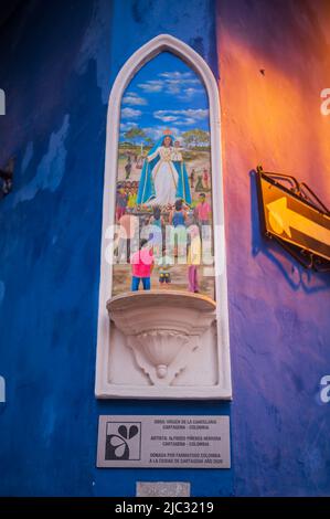 Virgen de la Candelaria Gemälde von Alfredo Piñeres in einer Straßenmauer, Cartagena, Kolumbien Stockfoto