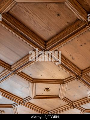 Rottweil, Deutschland. 09.. Juni 2022. Die antike Decke im Alten Rathaus. Kredit: Silas Stein/dpa/Alamy Live Nachrichten Stockfoto
