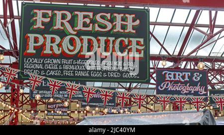 Innenseite der historischen Markthallen von Altrincham, Greenwood Street, Altrincham, Manchester, England, UK, WA14 1SA Stockfoto