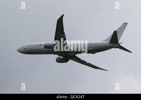 ZP807 'William Barker VC', eine Boeing Poseidon MRA1, die von der Royal Air Force als maritime Patrouille betrieben wird, während Trainingsflügen am Prestwick International Airport in Ayrshire, Schottland. Stockfoto