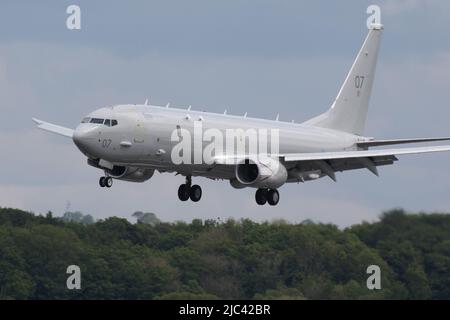 ZP807 'William Barker VC', eine Boeing Poseidon MRA1, die von der Royal Air Force als maritime Patrouille betrieben wird, während Trainingsflügen am Prestwick International Airport in Ayrshire, Schottland. Stockfoto