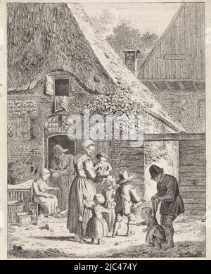 Bauernhaus mit einem Mann, der sich an eine untere Tür lehnt. Eine Frau sitzt vor der Tür und füttert Hühner. Auf dem Weg vor dem Bauernhaus eine Frau mit vier Kindern, von denen sie eines in den Armen hält. Im Vordergrund rechts ein Mann mit einem Kind an der Leine. Darstellung ist redigter als der vorherige Staat, Bauern und Kinder auf dem Bauernhof, Druckerei: Johannes Christiaan Janson, 1778 - 1823, Papier, Radierung, H 223 mm × B 175 mm Stockfoto