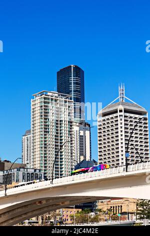 Brisbane Australien / die Casino Tower Suites und das 111 George Street Office Building. Stockfoto