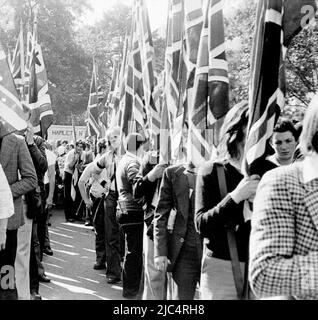 A Far Right National Front March, London, England, Vereinigtes Königreich, September, 1978. Am selben Tag fand in London ein marsch der Anti-Nazi-Liga statt. Stockfoto