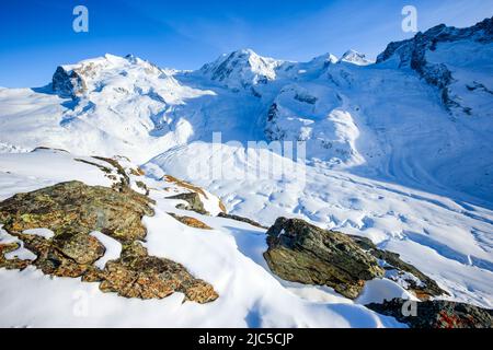 Monte Rosa - 4633 m, Dufourspitze -4634m, Liskamm - 4527m, Wallis, Schweiz Stockfoto