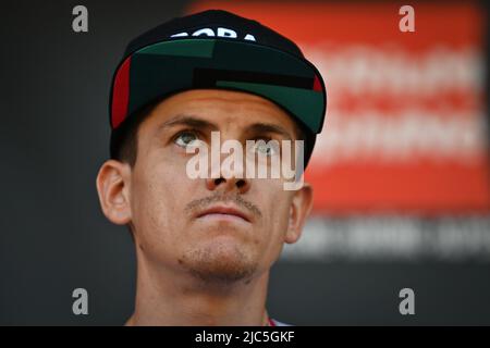 Der Österreicher Patrick Konrad von Bora-Hansgrohe, aufgenommen am Start der 6. Etappe des Criterium du Dauphine-Radrennens, von Rives nach Gap (196,5 km), Frankreich, Freitag, 10. Juni 2022. BELGA FOTO DAVID STOCKMAN Kredit: Belga Nachrichtenagentur/Alamy Live News Stockfoto