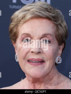 HOLLYWOOD, LOS ANGELES, KALIFORNIEN, USA - 09. JUNI: Die englische Schauspielerin Julie Andrews kommt beim jährlichen AFI Life Achievement Award 48. zu Ehren von Julie Andrews an, der am 9. Juni 2022 im Dolby Theater in Hollywood, Los Angeles, Kalifornien, USA, stattfand. (Foto von Xavier Collin/Image Press Agency) Stockfoto