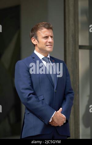 Der französische Präsident Emmanuel Macron hat am 10. Juni 2022 im Elysée-Palast in Paris gedeutet. Foto von Eliot Blondt / ABACAPRESS.COM Stockfoto