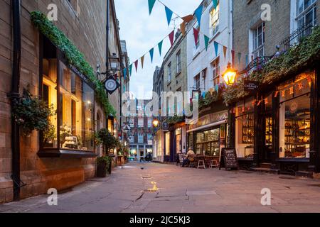 Abend auf dem Rose Crescent im Stadtzentrum von Cambridge, England. Stockfoto