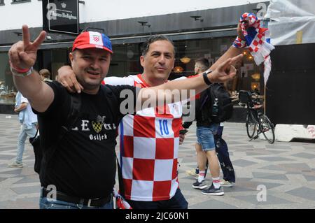 Kopenhagen /Dänemark/10. Juni 2022 /Dänemark trifft Kroatien UEFA-Nationalliga-Gruppe A1 in Dänemark Fans kroatischer Fußballvereine in der dänischen Hauptstadt Kopenhagen. (Foto..Francis Joseph Dean/Deanpictures). Stockfoto