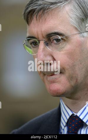 Jacob Rees-Mogg (Con: N E Somerset) Staatsminister für Brexit-Chancen - in Westminster, interviewt vor einem Vertrauensvotum in Bori Stockfoto