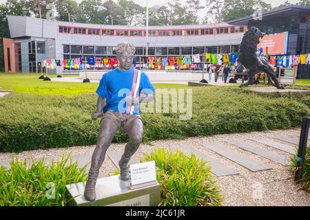 ZEIST, NIEDERLANDE - 10. JUNI: Eine Statue von Frank Rijkaard wird wegen des Nationalen Voetbaldag während einer Trainingssitzung der Niederlande am 10. Juni 2022 auf dem KNVB Campus in Zeist, Niederlande, gesehen. (Foto von Broer van den Boom/Orange Picters) Stockfoto