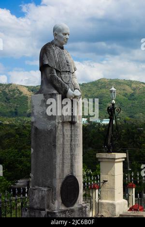 SANTIAGO de CUBA, KUBA - 22. FEBRUAR 2019 Besuch des Papstdenkmals in der Kirche unserer Lieben Frau der Nächstenliebe Stockfoto