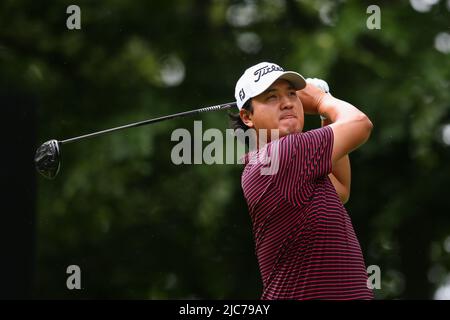 ST ALBANS, ENGLAND - 09. JUNI: Sihwan Kim aus den Vereinigten Staaten schlägt am ersten Tag des LIV Golf Invitational im Centurion Club am 9. Juni 2022 in St. Albans, England, auf dem 4.-Loch ab. (MB-Medien) Stockfoto