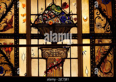 Harry Clarke Buntglasfenster im bewleys Café Dublin Stockfoto