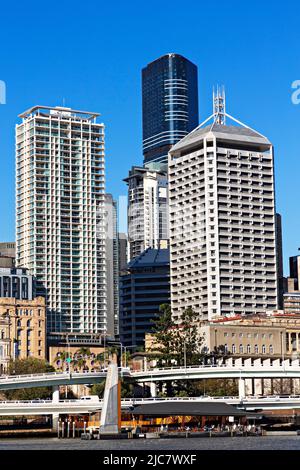 Brisbane Australien / The Casino Towers Suites; und George Street Regierungsbüros. Am Brisbane River. Stockfoto