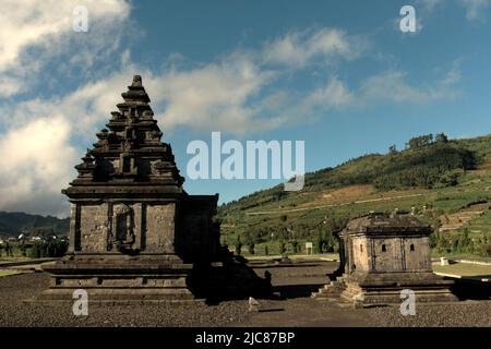 Arjuna Tempel archäologischen Park auf Dieng-Hochebene, die administrativ in Dieng Kulon, Batur, Banjarnegara, Zentral-Java, Indonesien befindet. Stockfoto