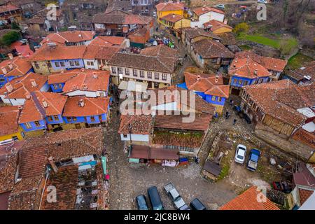 Cumalikizik Dorf in Bursa, Türkei. 700 Jahre altes osmanisches Dorf. Das Dorf wurde als UNESCO-Weltkulturerbe anerkannt. Stockfoto