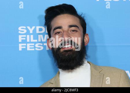 Sydney, Australien. 11.. Juni 2022. Ray kommt auf dem roten Teppich zur australischen Premiere von Seriously Red im State Theatre, 49 Market Street. Kredit: Richard Milnes/Alamy Live Nachrichten Stockfoto