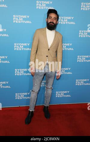 Sydney, Australien. 11.. Juni 2022. Ray kommt auf dem roten Teppich zur australischen Premiere von Seriously Red im State Theatre, 49 Market Street. Kredit: Richard Milnes/Alamy Live Nachrichten Stockfoto