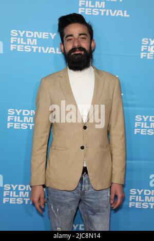 Sydney, Australien. 11.. Juni 2022. Ray kommt auf dem roten Teppich zur australischen Premiere von Seriously Red im State Theatre, 49 Market Street. Kredit: Richard Milnes/Alamy Live Nachrichten Stockfoto