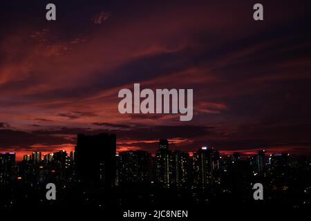 Blick Auf Die Skyline Bei Sonnenuntergang In Hanoi Stockfoto