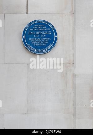 Marble Arch, London, Großbritannien, 10. 2022. Juni, die Blaue Plakette enthüllt den legendären Gitarristen Jimi Hendrix im Hard Rock Hotel London Stockfoto