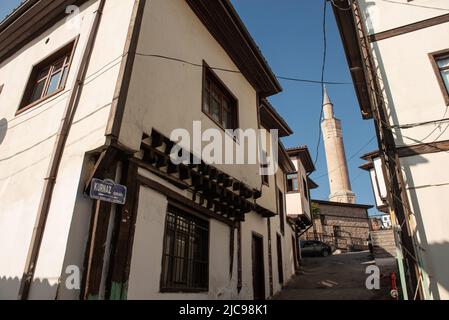 Ankara, Türkei. 17.. November 2020. Restaurierte alte Häuser im Schloss Ankara. (Bild: © John Wreford/SOPA Images via ZUMA Press Wire) Stockfoto