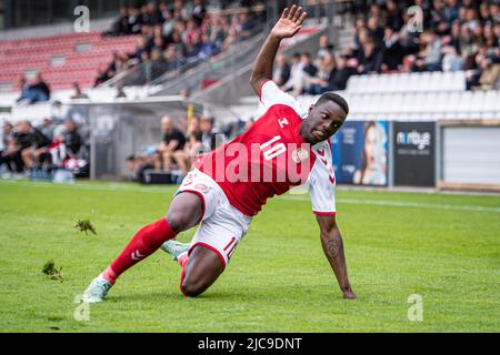 Vejle, Dänemark. 10.. Juni 2022. Der Däne Mohamed Daramy (10) wurde während des Qualifikationsspiel U21 zwischen Dänemark und Schottland im Vejle Stadion in Vejle gesehen. (Foto: Gonzales Photo/Alamy Live News Stockfoto