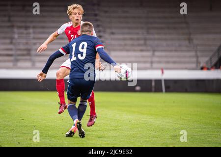 Vejle, Dänemark. 10.. Juni 2022. Mads Bidstrup (21) aus Dänemark wurde während des Qualifikationsspiel U21 zwischen Dänemark und Schottland im Vejle Stadion in Vejle gesehen. (Foto: Gonzales Photo/Alamy Live News Stockfoto