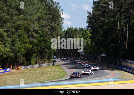 Formationsrunde während der 2022 24 Stunden von Le Mans, 3. Runde der FIA-Langstrecken-Weltmeisterschaft 2022, auf dem Circuit de la Sarthe, vom 11. Bis 12. Juni 2022 in Le Mans, Frankreich - Foto Joao Filipe / DPPI Stockfoto