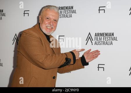 11. Juni 2022: GEORGE DONIKIAN nimmt am 11. Juni 2022 in Sydney, NSW Australien, an der Gala-Nacht des „Armenian Film Festival Australia“ in den Event Cinemas Top Ryde Teil (Bildquelle: © Christopher Khoury/Australian Press Agency via ZUMA Wire) Stockfoto