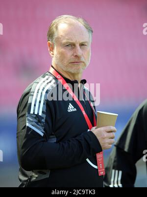 Wales-Trainer Paul Bodin vor dem Qualifikationsspiel der UEFA-Europameisterschaft U21 in den Parc y Scarlets, Llanelli. Bilddatum: Samstag, 11. Juni 2022. Stockfoto