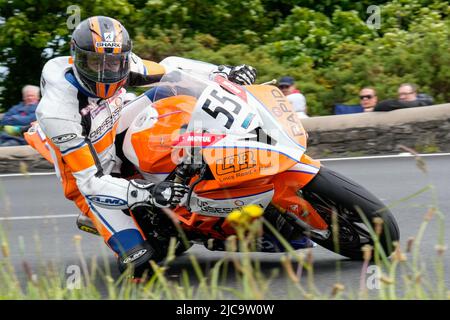 Douglas, Isle Of Man. 11.. Juni 2022. Dave Hewson (BMW S1000RR) während der Milwaukee Senior TT 2022 auf der Isle of man, Douglas, Isle of man am 11. Juni 2022. Foto von David Horn. Quelle: Prime Media Images/Alamy Live News Stockfoto