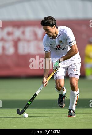 Der belgische Simon Gougnard wurde während eines Eishockeyspiels zwischen den belgischen Roten Löwen und Indien in der Gruppenphase (Spiel 13 von 16) des FIH Pro League-Wettbewerbs der Männer am Samstag, den 11. Juni 2022 in Wilrijk, Antwerpen, in Aktion gezeigt. BELGA FOTO JOHAN EYCKENS Stockfoto