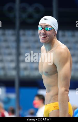 28.. JULI 2021 - TOKIO, JAPAN: Ein Schwimmer trainiert bei den Olympischen Spielen 2020 in Tokio (Foto: Mickael Chavet/RX) Stockfoto