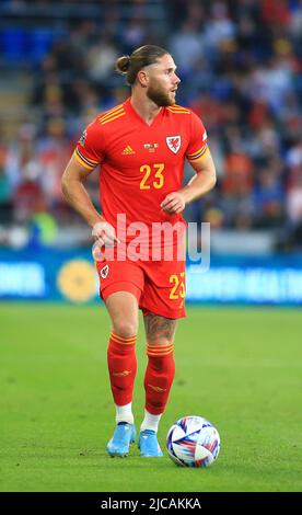 Cardiff City Stadium, Cardiff, Großbritannien. 11.. Juni 2022. UEFA Nations League Football, Wales versus Belgien; Wesley Burns of Wales Credit: Action Plus Sports/Alamy Live News Stockfoto