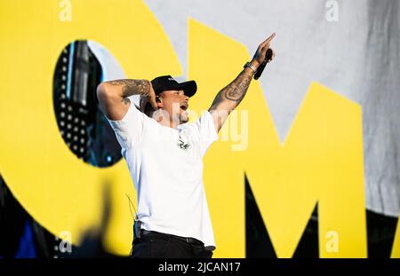 Nashville, USA. 10.. Juni 2022. Kane Brown tritt am 2. Tag des CMA Fest 2022 im Nissan Stadium am 10. Juni 2022 in Nashville, Tennessee, auf. (Foto: Amiee Stubbs/imageSPACE)/Sipa USA Credit: SIPA USA/Alamy Live News Stockfoto