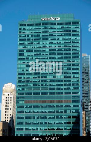 Der Salesforce Tower ist ein Hochhaus in New York City, USA 2002 Stockfoto