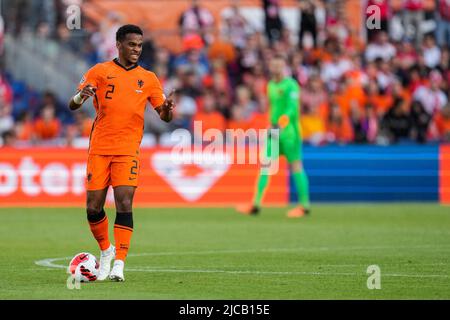 Rotterdam - Jurrien Timber of Holland während des Spiels zwischen den Niederlanden und Polen im Stadion Feijenoord de Kuip am 11. Juni 2022 in Rotterdam, Niederlande. (Box-to-Box-Bilder/Yannick Verhoeven) Stockfoto