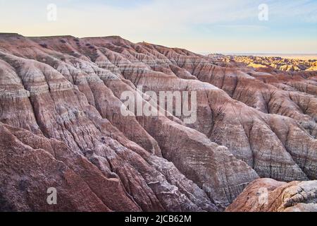 South Dakota Badlands, wenn sich der Sonnenaufgang nähert Stockfoto