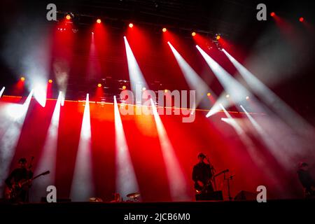 Porto, Portugal. 11.. Juni 2022. Die amerikanische Rockband Interpol tritt auf der NOS-Bühne während des NOS Primavera Sound 2022 in Porto auf. (Foto: Diogo Baptista/SOPA Images/Sipa USA) Quelle: SIPA USA/Alamy Live News Stockfoto