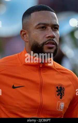 Rotterdam, Niederlande. 12.. Juni 2022. Memphis Depay aus den Niederlanden während des UEFA Nations League-, League A-, Gruppen-4-Spiels zwischen den Niederlanden und Polen im Feijenoord 'De Kuip'-Stadion in Rotterdam, Niederlande am 11. Juni 2022 (Foto von Andrew SURMA/ Quelle: SIPA USA/Alamy Live News Stockfoto