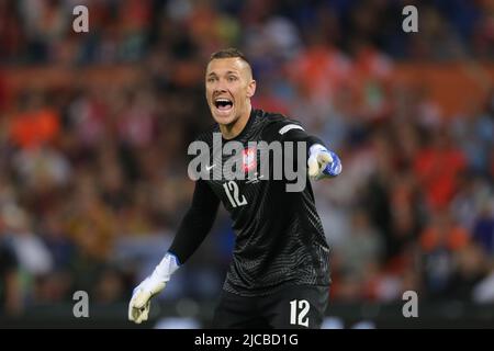 Rotterdam, Niederlande. 11.. Juni 2022. Torwart Lukasz Skorupski aus Polen reagiert während der UEFA Nations League Ein Fußballspiel zwischen den Niederlanden und Polen in Rotterdam, Niederlande, am 11. Juni 2022. Quelle: Zheng Huansong/Xinhua/Alamy Live News Stockfoto