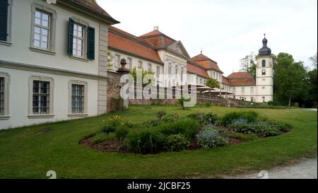 Schloss Fasanerie, ursprünglich Schloss Adolphseck genannt, Schlosskomplex aus dem Jahr 1700s, bei Fulda, parkseitiger Flügel, Eichenzell, Deutschland Stockfoto