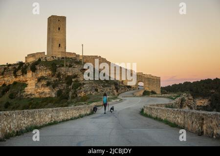 Mittelalterliche Burg in der Stadt Alarcón, Cuenca. Befestigung in Castilla la Mancha Stockfoto